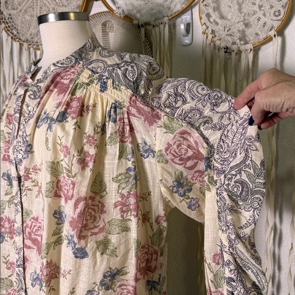 Free People NWT Mara Floral Printed Long Sleeve Button Down Blouse Size M - Picture 3 of 13